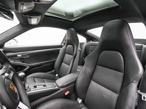 Used 2017 Porsche 911 Carrera S image 47