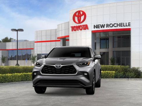 New 2026 Toyota Highlander XLE image 18