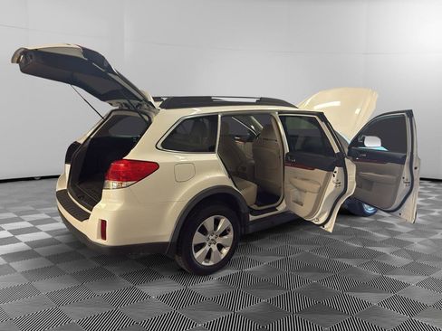 Used 2012 Subaru Outback 2.5i Limited w/ Moonroof Pkg image 12