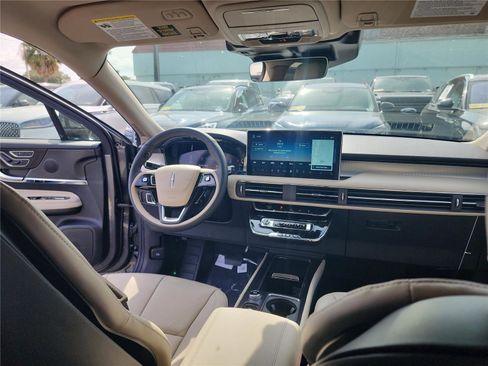 New 2026 Lincoln Corsair Premiere image 25