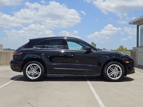 Certified 2026 Porsche Macan AWD/4WD image 9