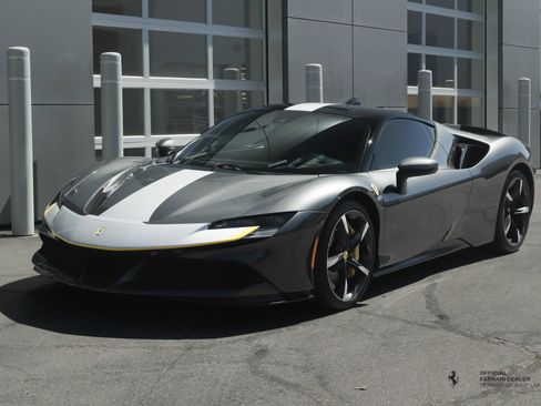Certified 2023 Ferrari SF90 Stradale AWD/4WD image 1