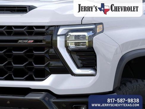 New 2026 Chevrolet Silverado 2500 ZR2 image 12