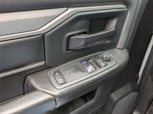 Used 2020 RAM 3500 Tradesman image 15