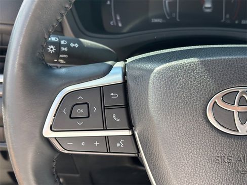 Certified 2024 Toyota Grand Highlander XLE image 17