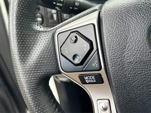 Used 2021 Toyota 4Runner Limited image 32