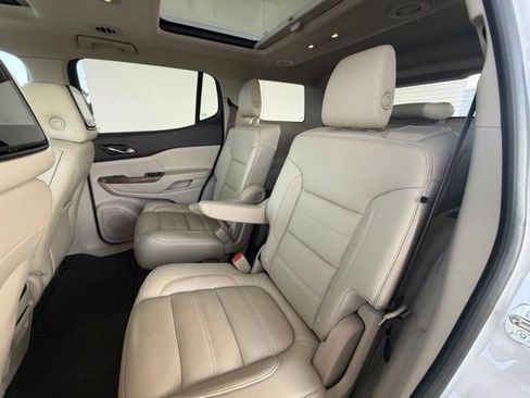 Used 2019 GMC Acadia Denali w/ Technology Package FWD image 30