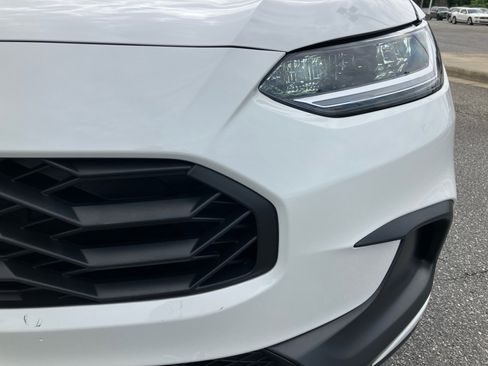 Certified 2025 Honda HR-V Sport image 30