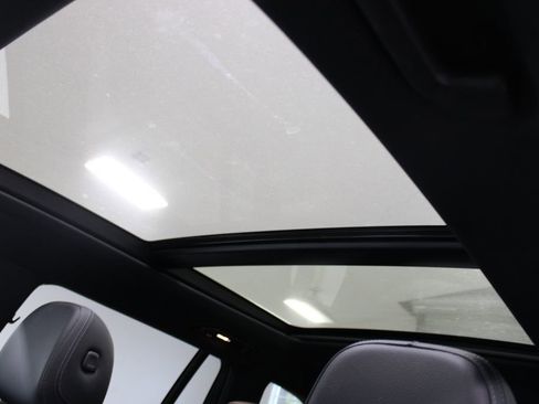 Used 2025 Mercedes-Benz GLS 450 4MATIC image 35