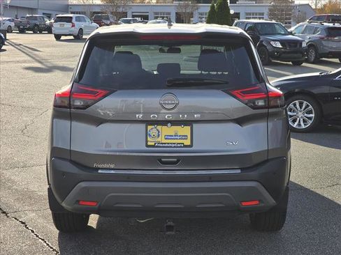 Used 2023 Nissan Rogue SV image 25