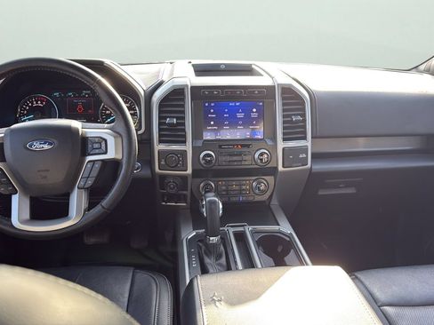 Used 2019 Ford F150 Lariat w/ Equipment Group 502A Luxury AWD/4WD image 22