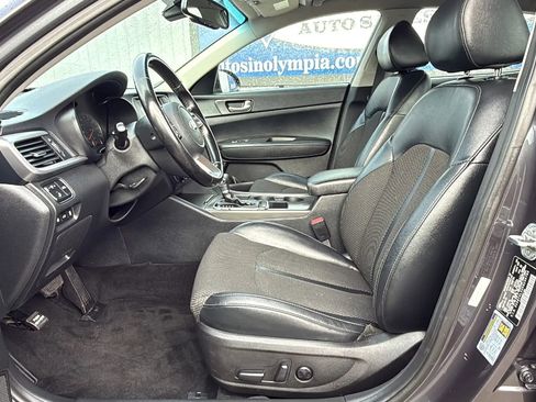 Used 2019 Kia Optima S image 10