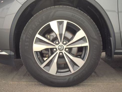 Used 2019 Nissan Murano S AWD/4WD image 13