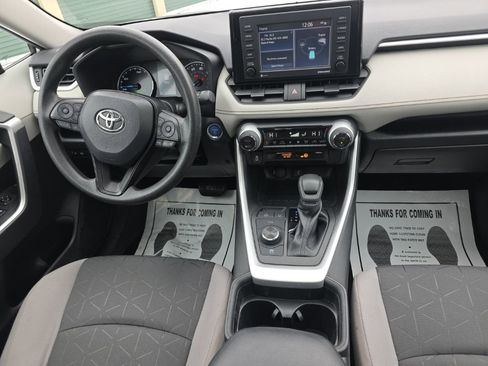 Certified 2021 Toyota RAV4 XLE w/ Convenience Package image 19