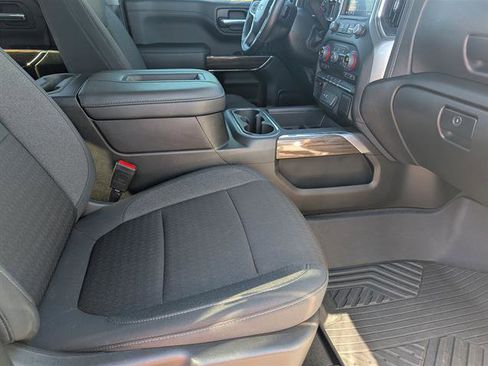 Used 2022 Chevrolet Silverado 1500 RST image 12