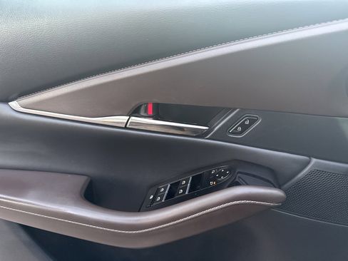 Used 2022 MAZDA CX-30 AWD 2.5 S w/ Premium Package image 19