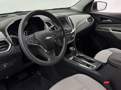 Used 2021 Chevrolet Equinox LS w/ LS Convenience Package FWD image 8