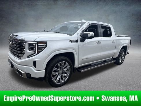 Used 2025 GMC Sierra 1500 Denali w/ Denali Reserve Package AWD/4WD image 1