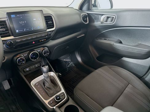 New 2026 Hyundai Venue SEL image 22