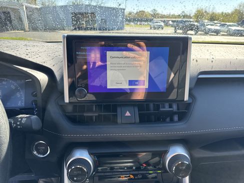 New 2025 Toyota RAV4 XLE w/ Convenience Package AWD/4WD image 19