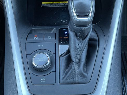 Used 2019 Toyota RAV4 XSE image 23