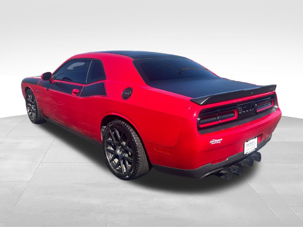 Used 2017 Dodge Challenger R/T w/ Quick Order Package 22P T/A RWD image 3
