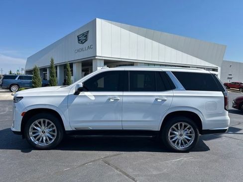 Used 2023 Cadillac Escalade Premium Luxury AWD/4WD image 1