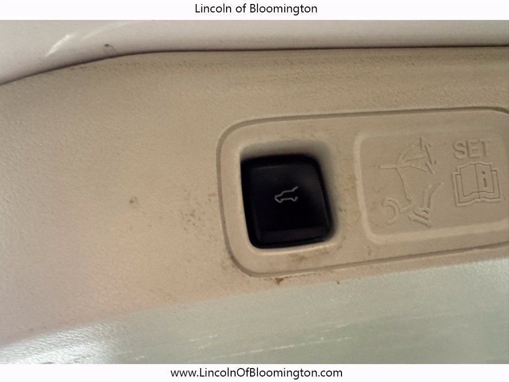 Certified 2023 Lincoln Navigator Black Label AWD/4WD image 33