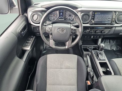Used 2023 Toyota Tacoma 4x4 Double Cab image 5