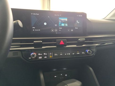 Used 2026 Kia Sportage SX image 28