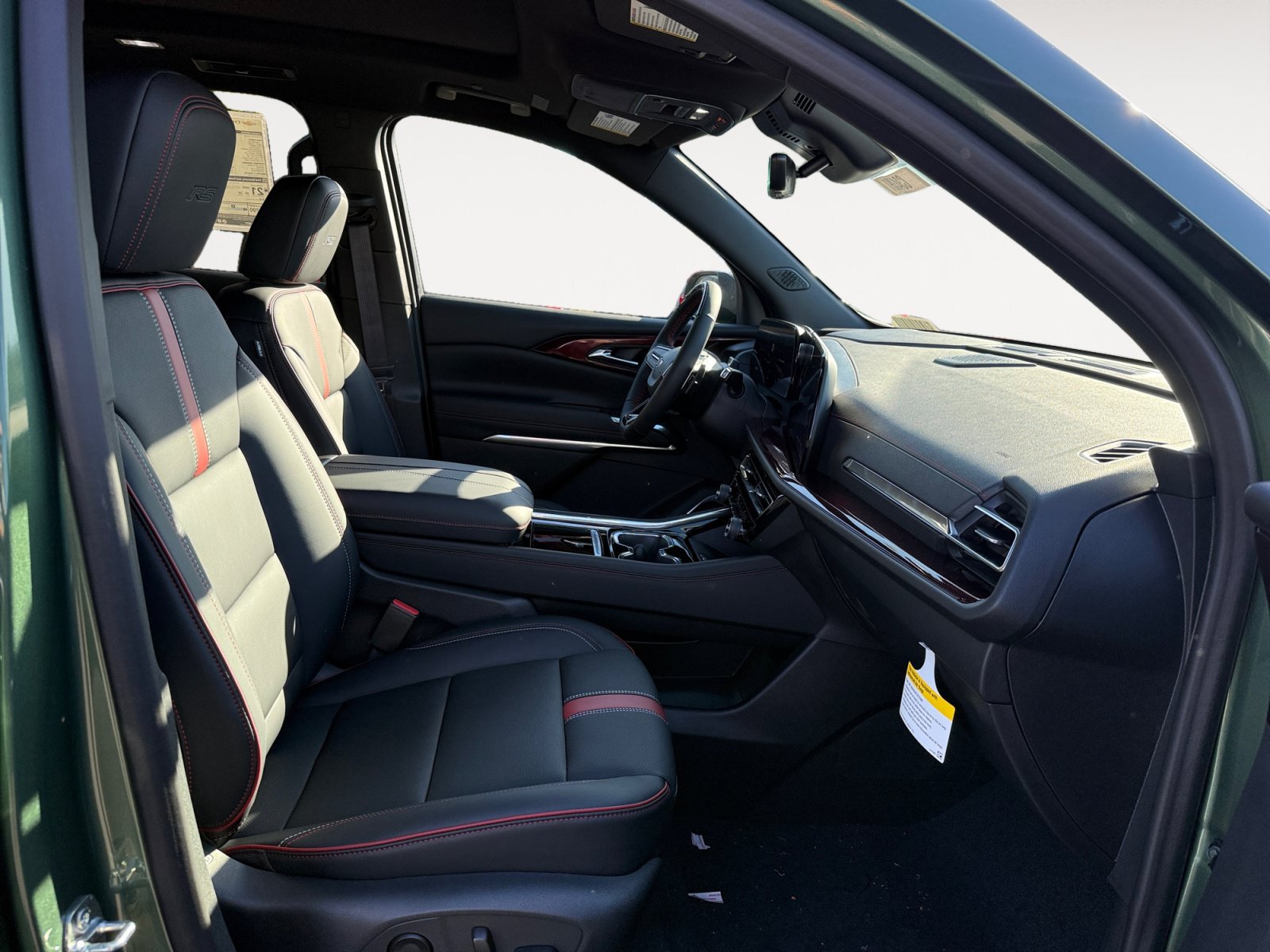 New 2027 Chevrolet Traverse RS AWD/4WD image 19