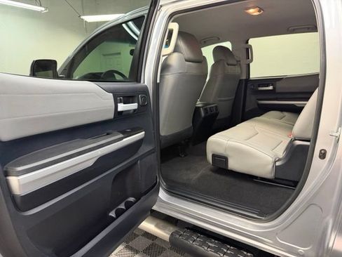 Used 2014 Toyota Tundra Limited w/ Limited Premium Package AWD/4WD image 27