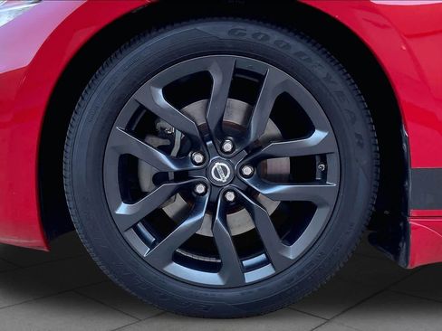 Used 2016 Nissan 370Z Touring w/ Aerodynamics Package RWD image 11