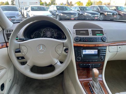 Used 2003 Mercedes-Benz E 320 Sedan image 16