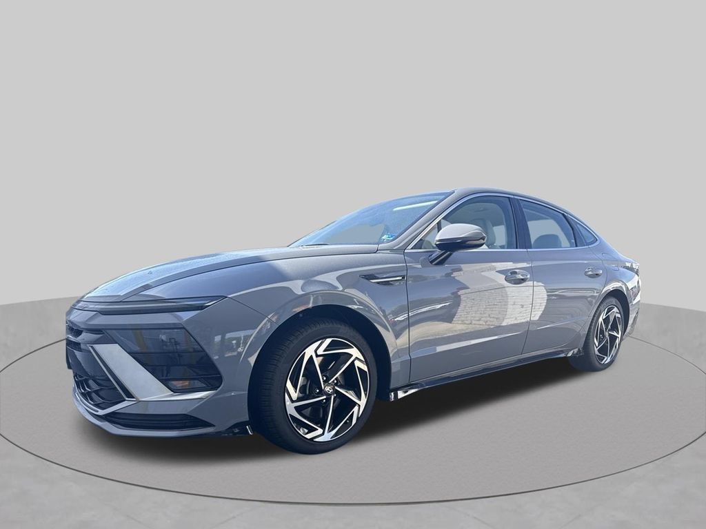 Certified 2026 Hyundai Sonata SEL FWD image 1