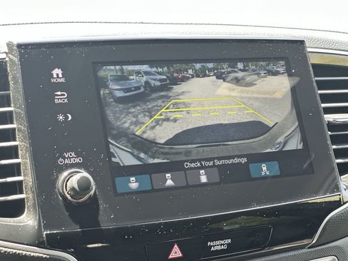 Used 2025 Honda Passport TrailSport image 19