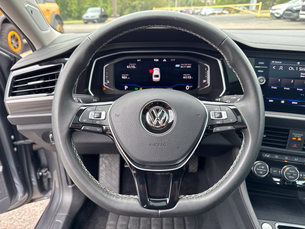 Used 2021 Volkswagen Jetta SEL FWD image 15