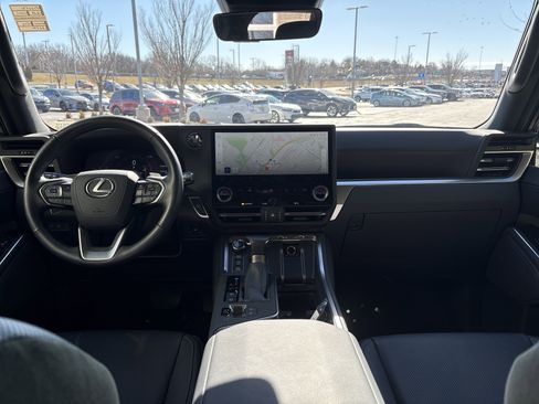 Certified 2024 Lexus GX 550 image 29