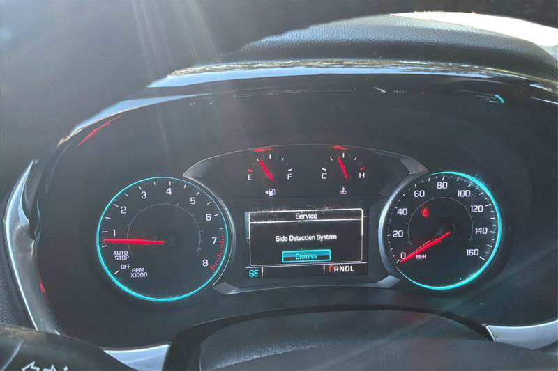 Used 2019 Chevrolet Traverse LT FWD image 16