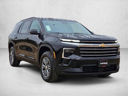 New 2026 Chevrolet Traverse LT w/ LPO, Floor Liner Package image 7