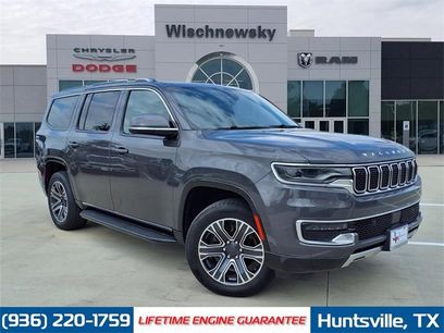 Used 2022 Jeep Wagoneer Series III w/ Rear Seat Video Group 1