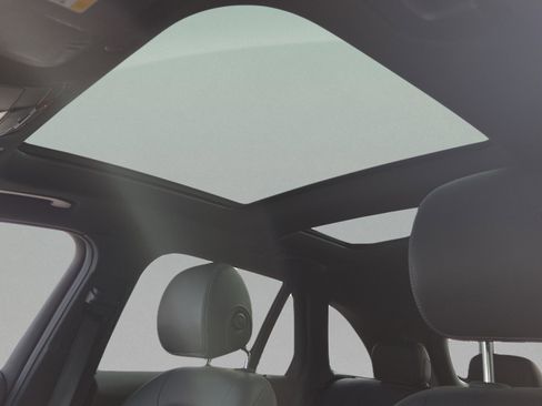 Certified 2022 Mercedes-Benz GLC 300 4MATIC image 22