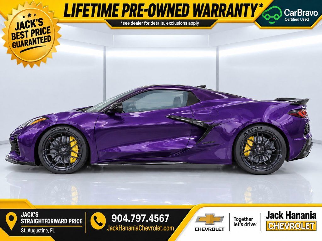 Used 2025 Chevrolet Corvette Z06 w/ Stealth Interior Trim Package RWD image 4