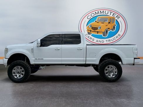 Used 2017 Ford F250 XLT image 2