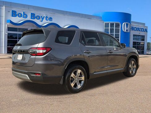 Used 2024 Honda Pilot EX-L image 4