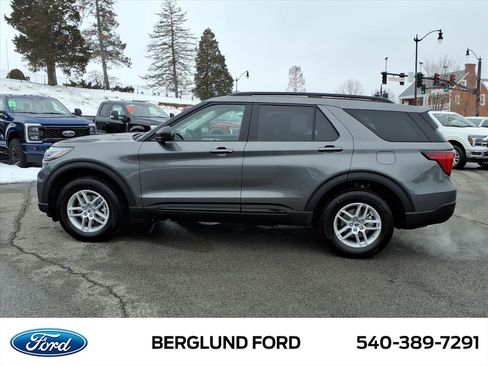 New 2026 Ford Explorer Active image 8