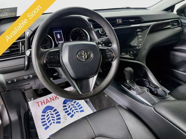 Used 2020 Toyota Camry LE FWD image 9