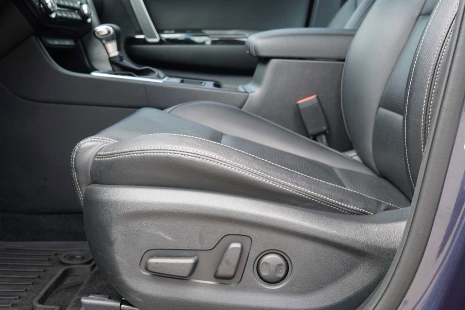 Used 2020 Kia Sportage EX FWD image 16
