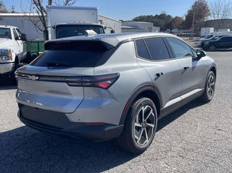 New 2026 Chevrolet Equinox EV LT video 3