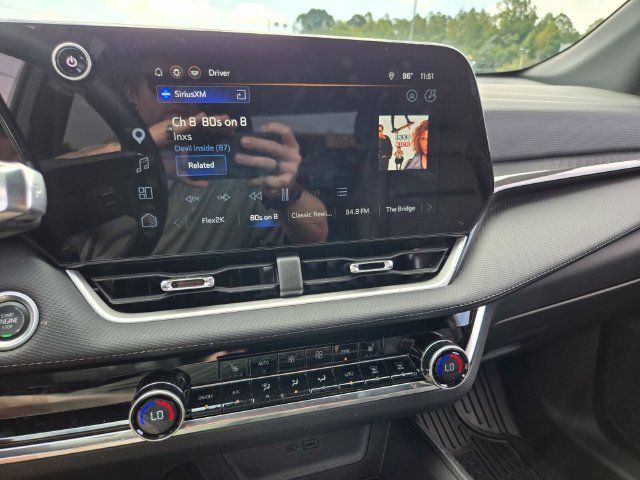 Used 2025 Chevrolet Equinox LT w/ Convenience Package II FWD image 25